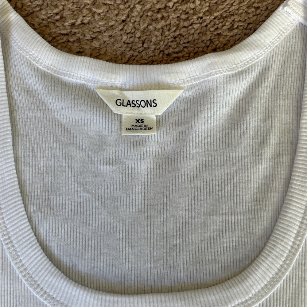White Tank - Picture 2 of 3
